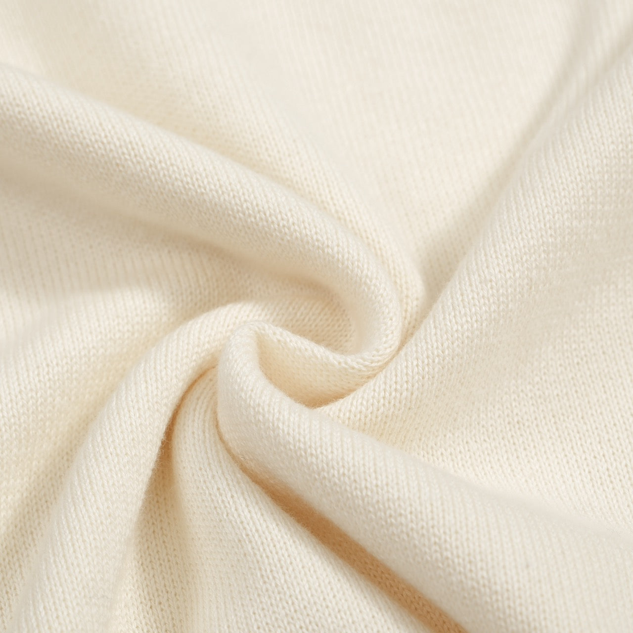 Embroidered Knit Jumper for Men from the 70s โ Retro Cream Jumper with Floral Collar Detail