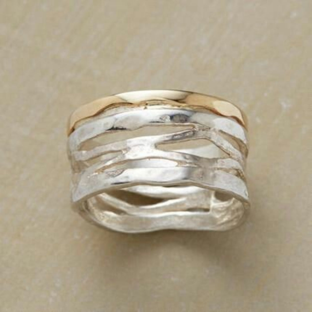 Vintage Hollow Ring in Gold and Silver