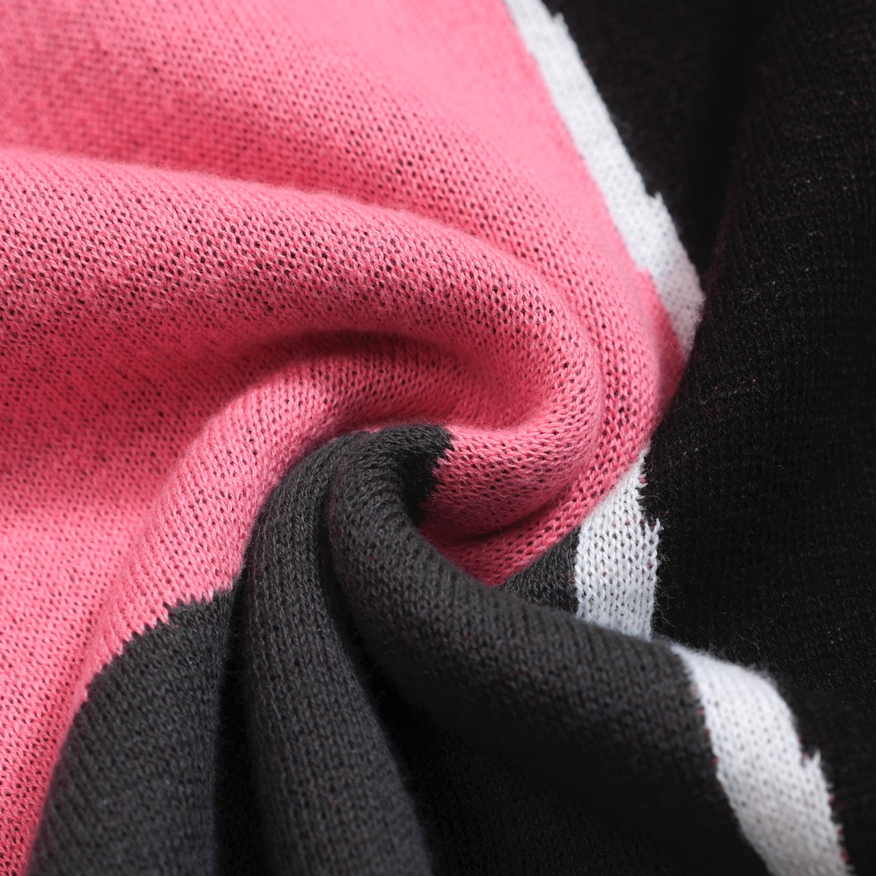 Retro Knitted Shirt for Men – Vintage Pink Button-Up Polo with Bird and Sunset Graphic