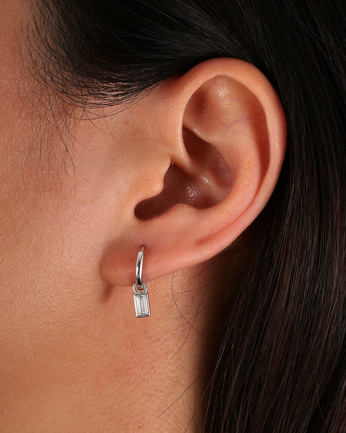 EARRINGS BARS.
