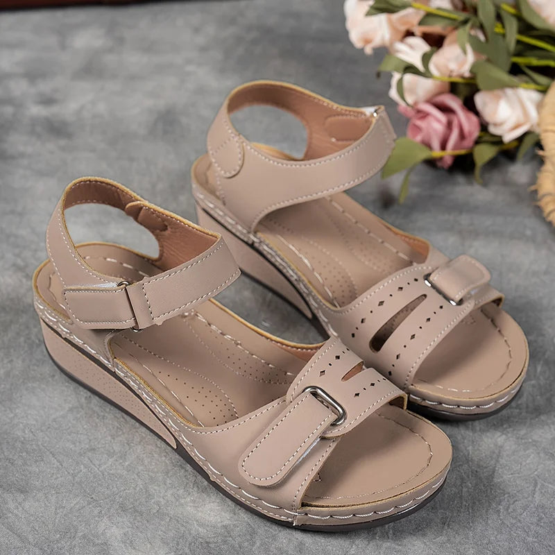 Cynthia | Sleek Orthopaedic Sandals