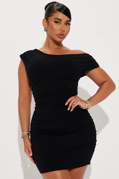 Kelli Snatched Mini Dress - Black
