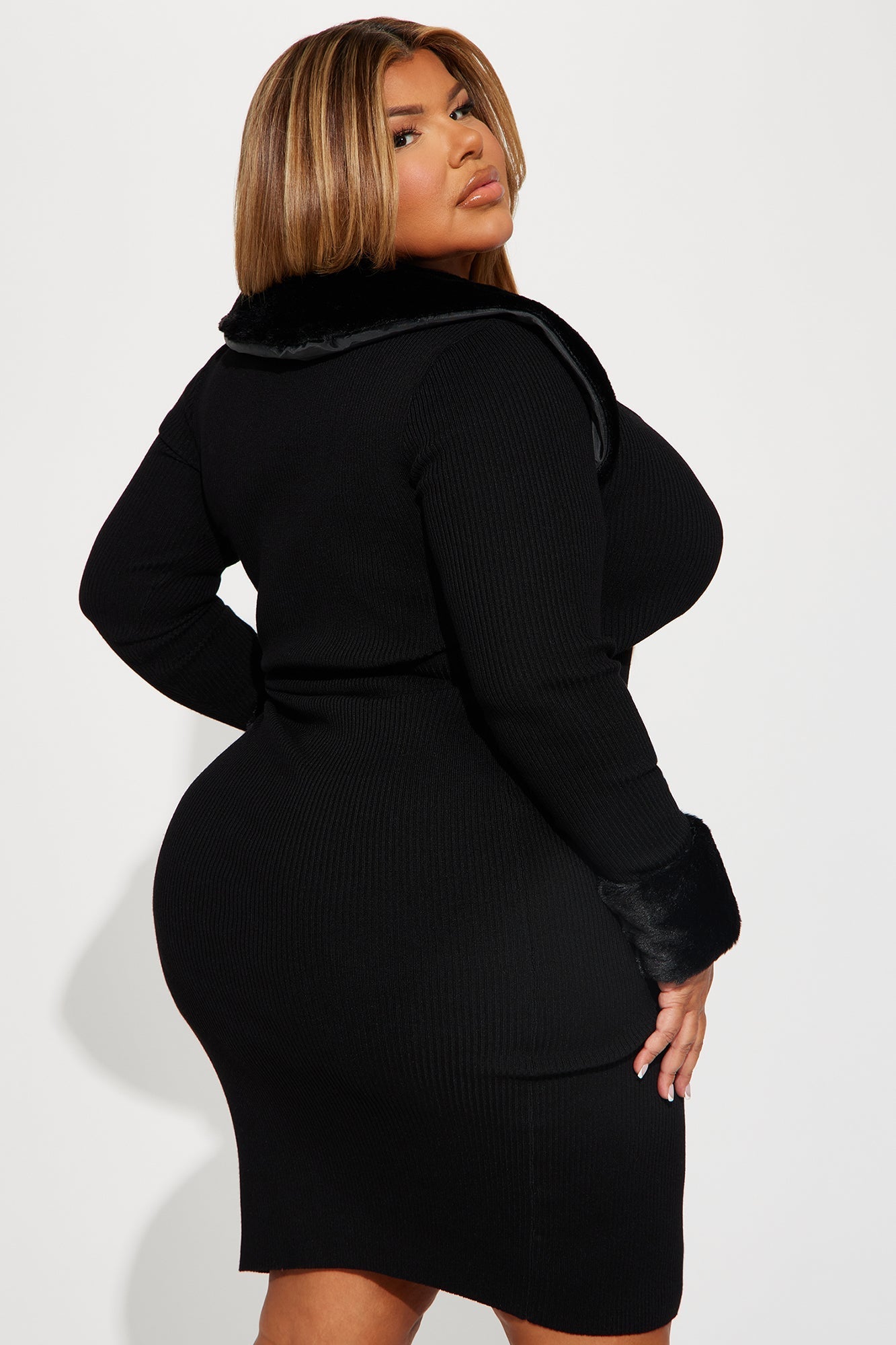 Shilah Plush Midi Dress - Black