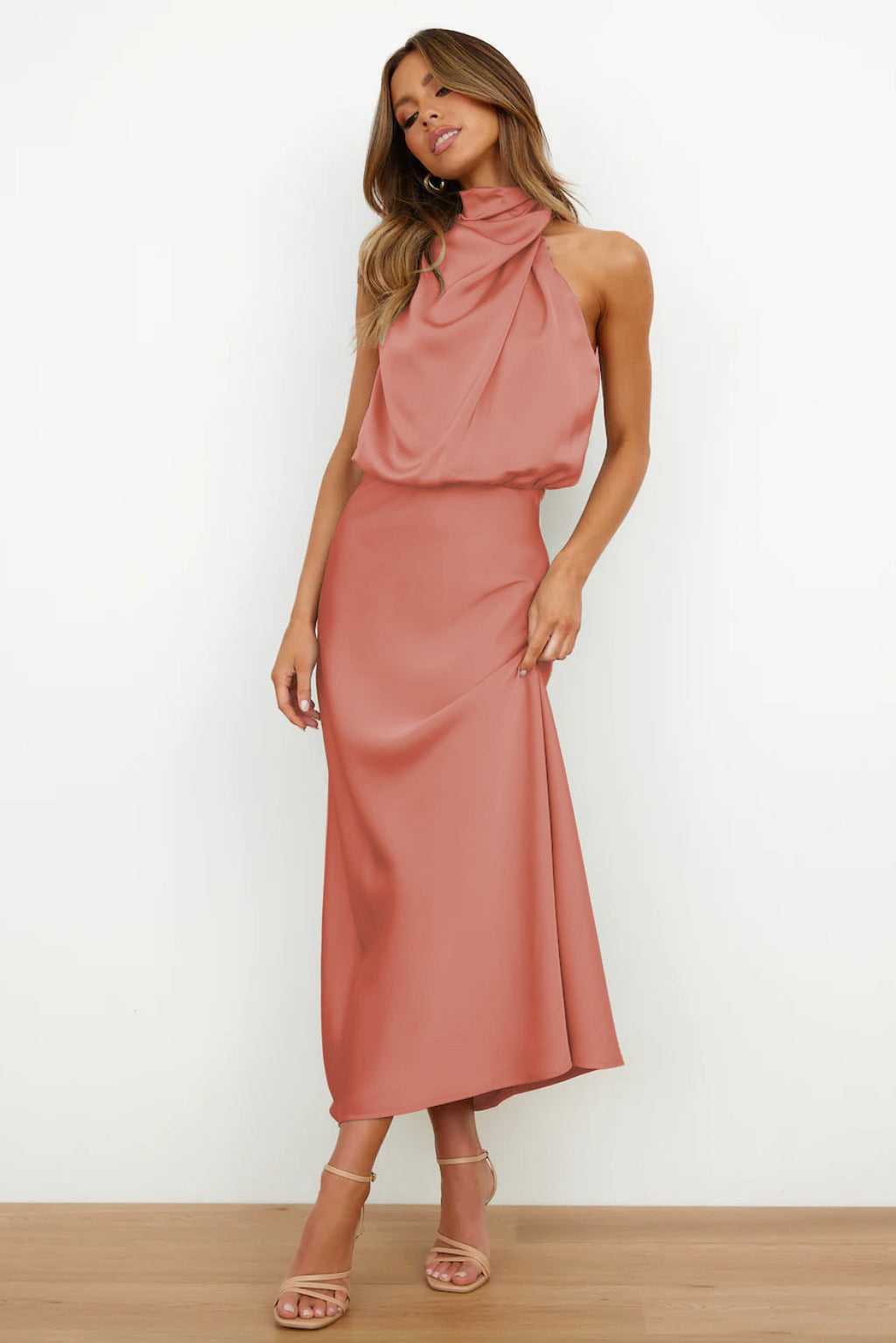 Verona™ | Elegant Backless Dress