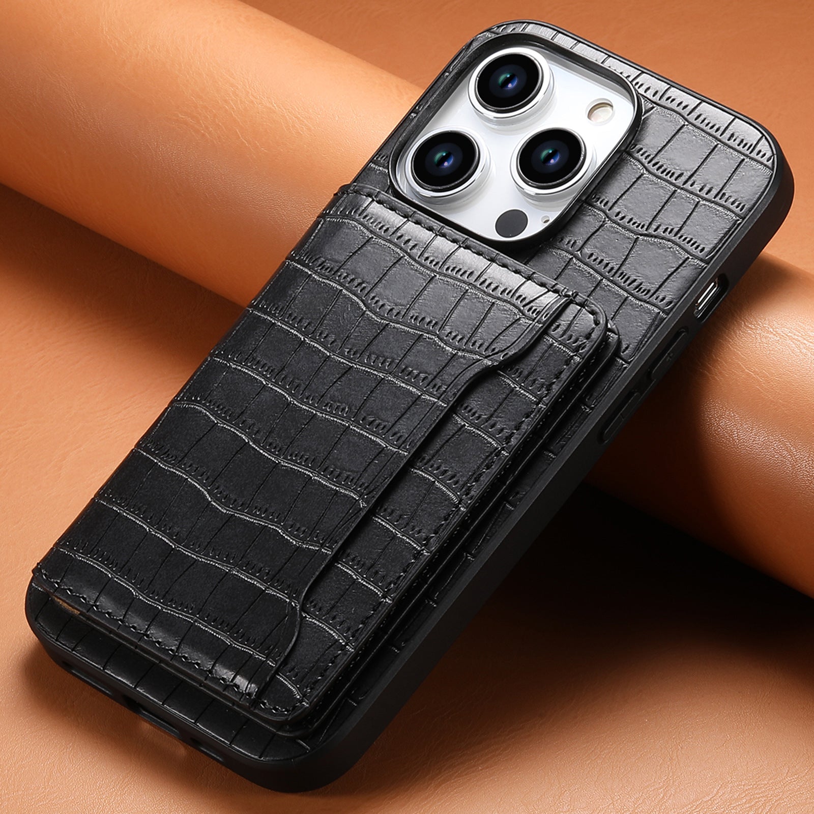 572 Black / iPhone16ProMax