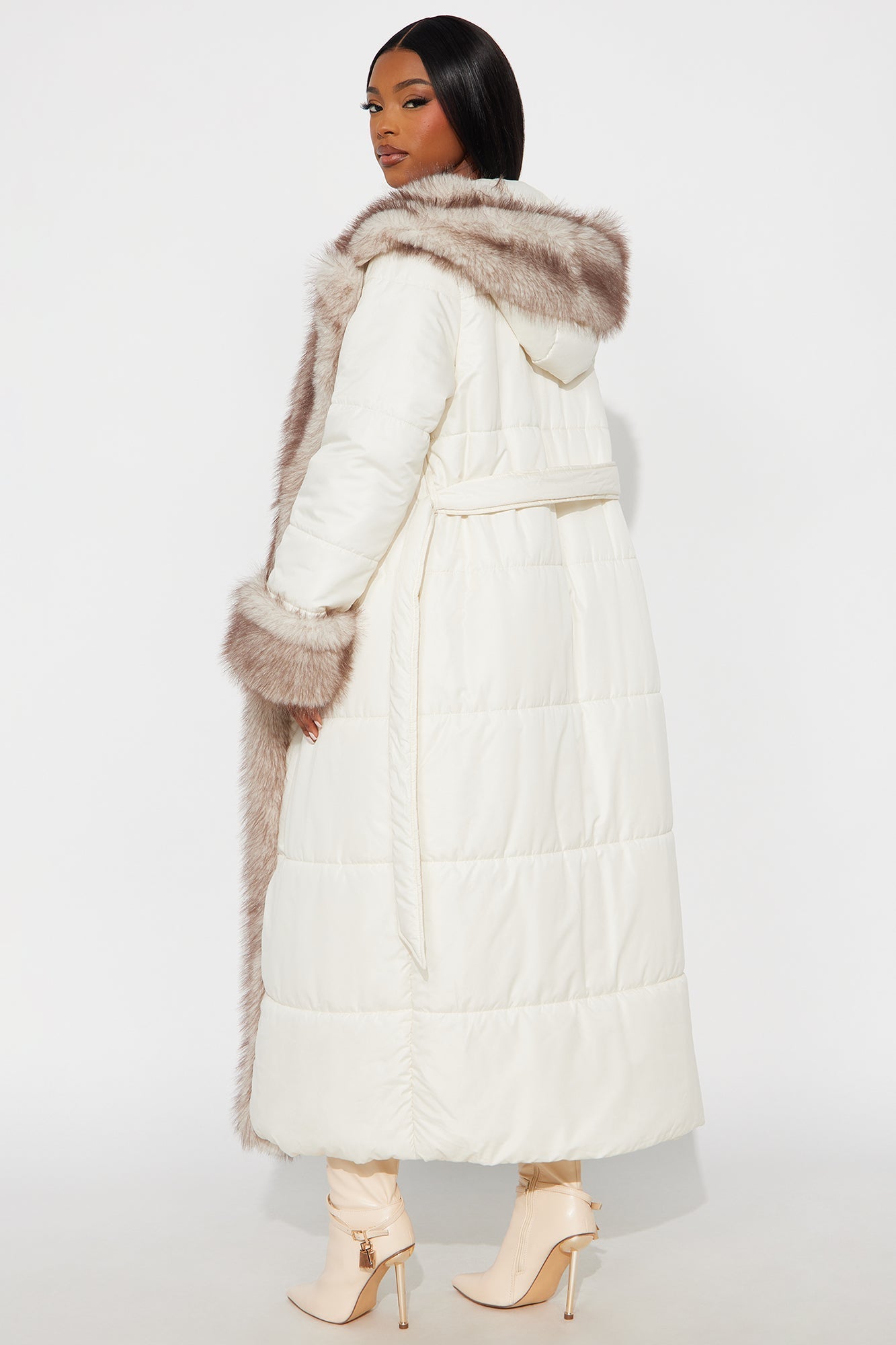 Puffer Jacket with Fur Detail - Ivory
