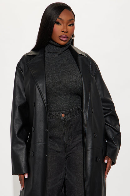 Trench Coat in Faux Leather - Black
