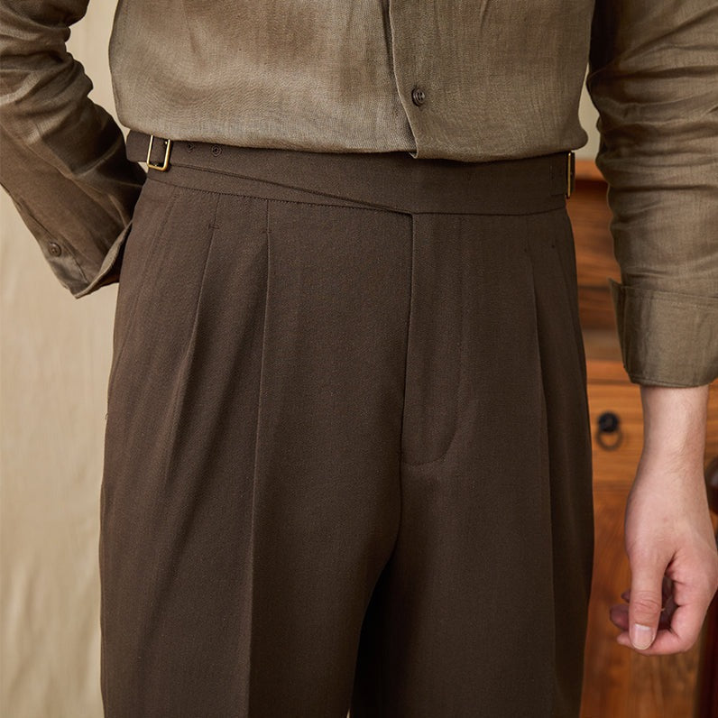 Gurka Pleated Bermudas in Linen Blend Roma