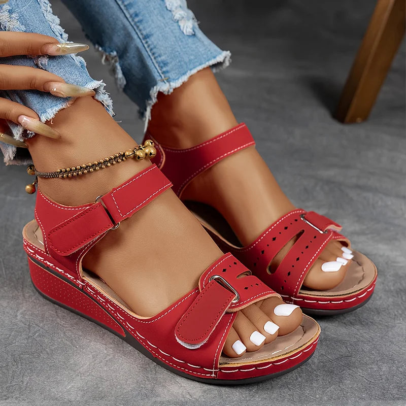 Cynthia | Sleek Orthopaedic Sandals