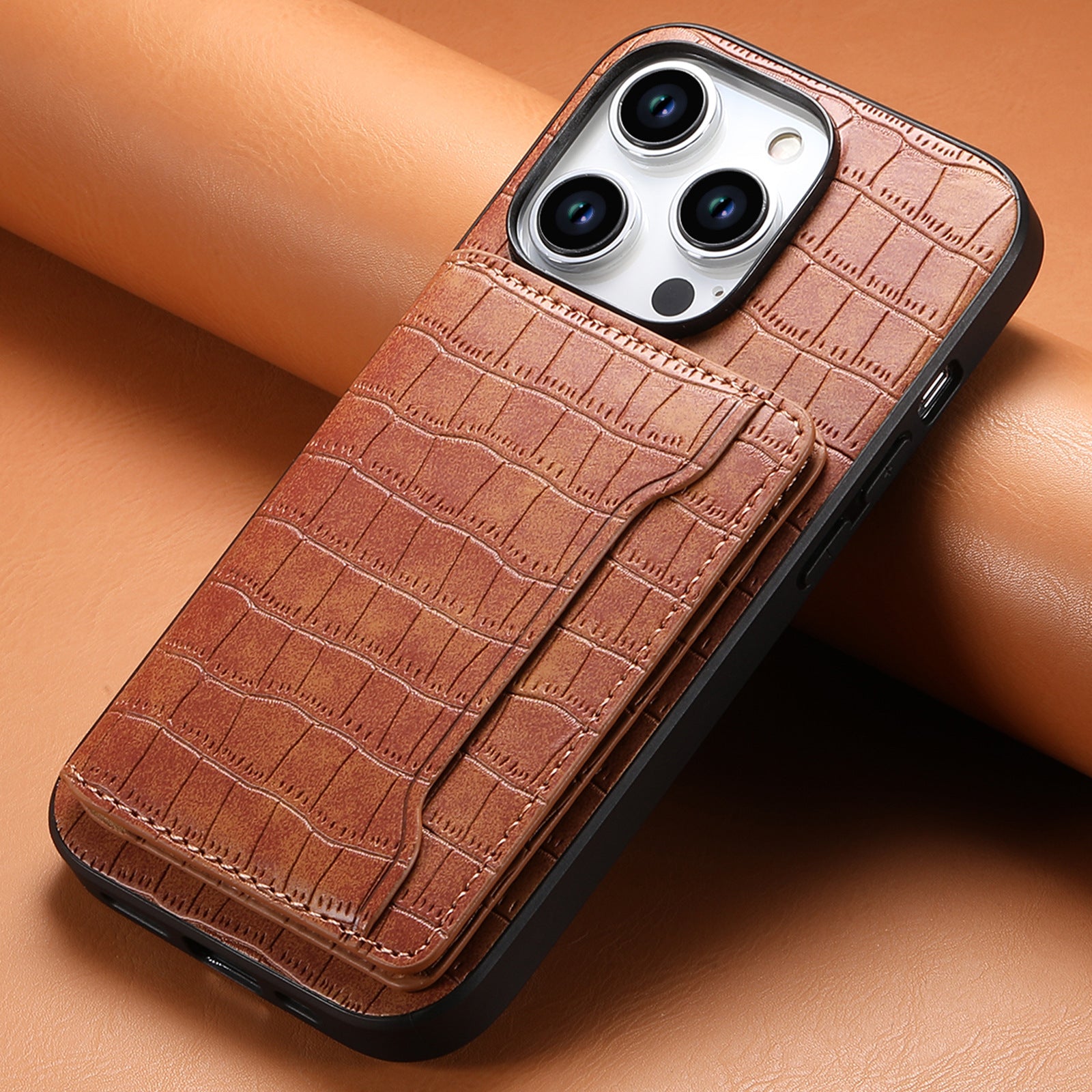 572 Brown / iPhone16ProMax