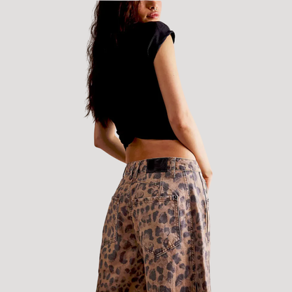 Women’s Loose Fit Barrel Leg Jeans