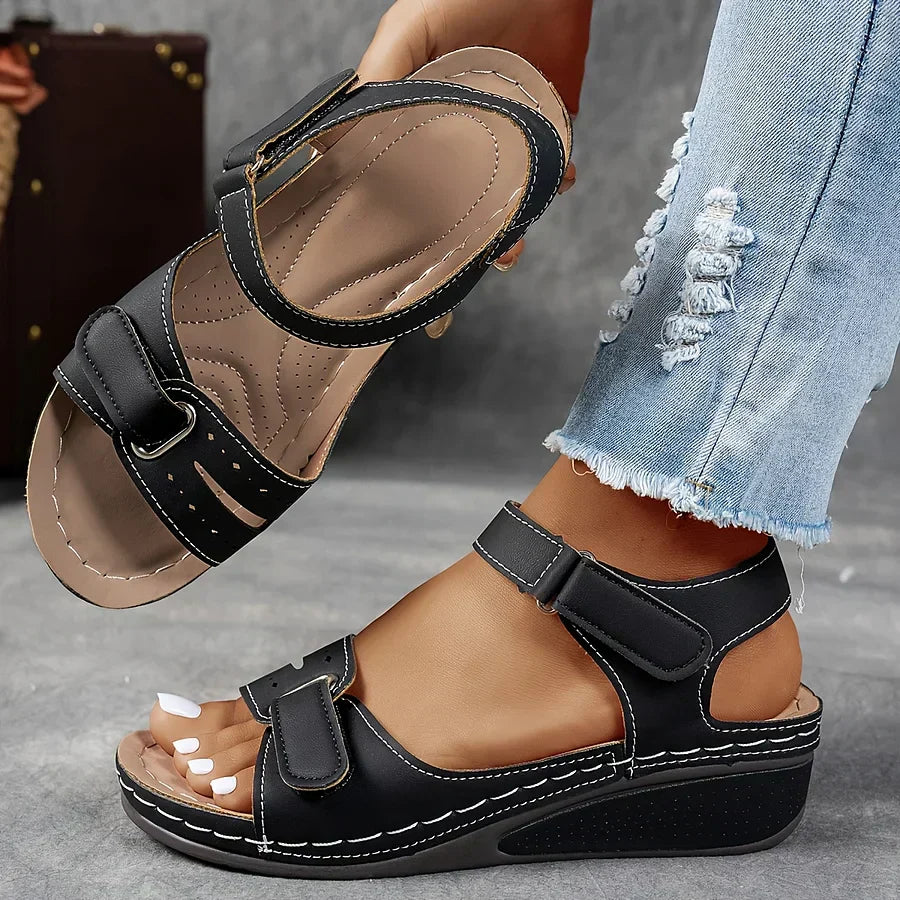 Cynthia | Sleek Orthopaedic Sandals