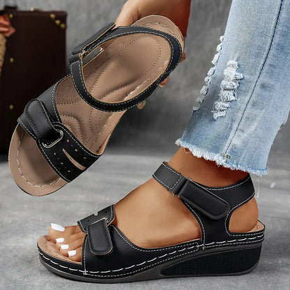 Cynthia | Sleek Orthopaedic Sandals