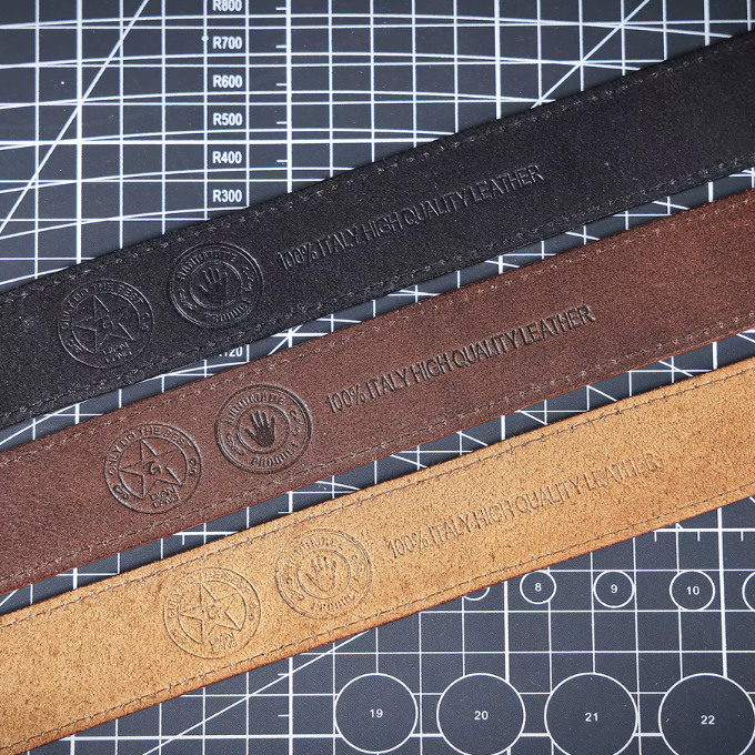 The Full Grain Leather Buckhorn Belt