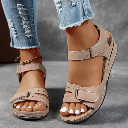 Cynthia | Sleek Orthopaedic Sandals