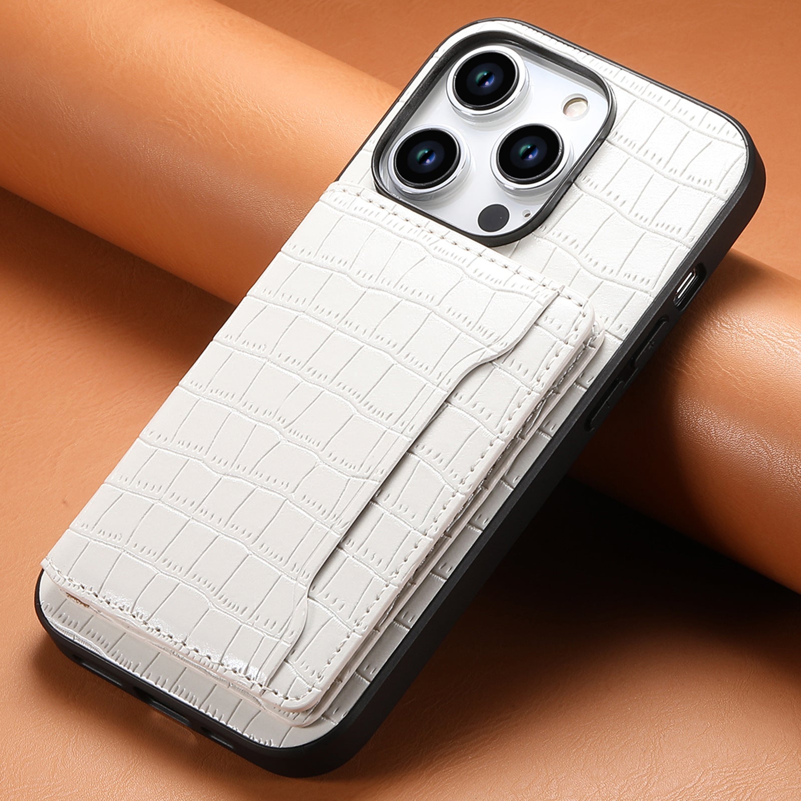 572 White / iPhone16ProMax