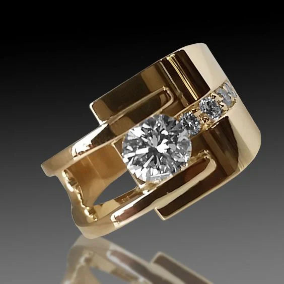 Irregular Vintage Gold Zirconium Ring