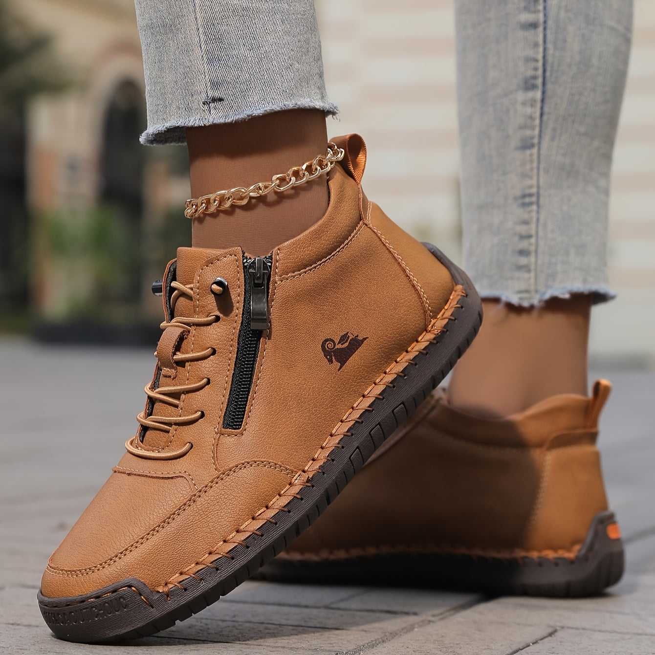 Olive Brown / 44
