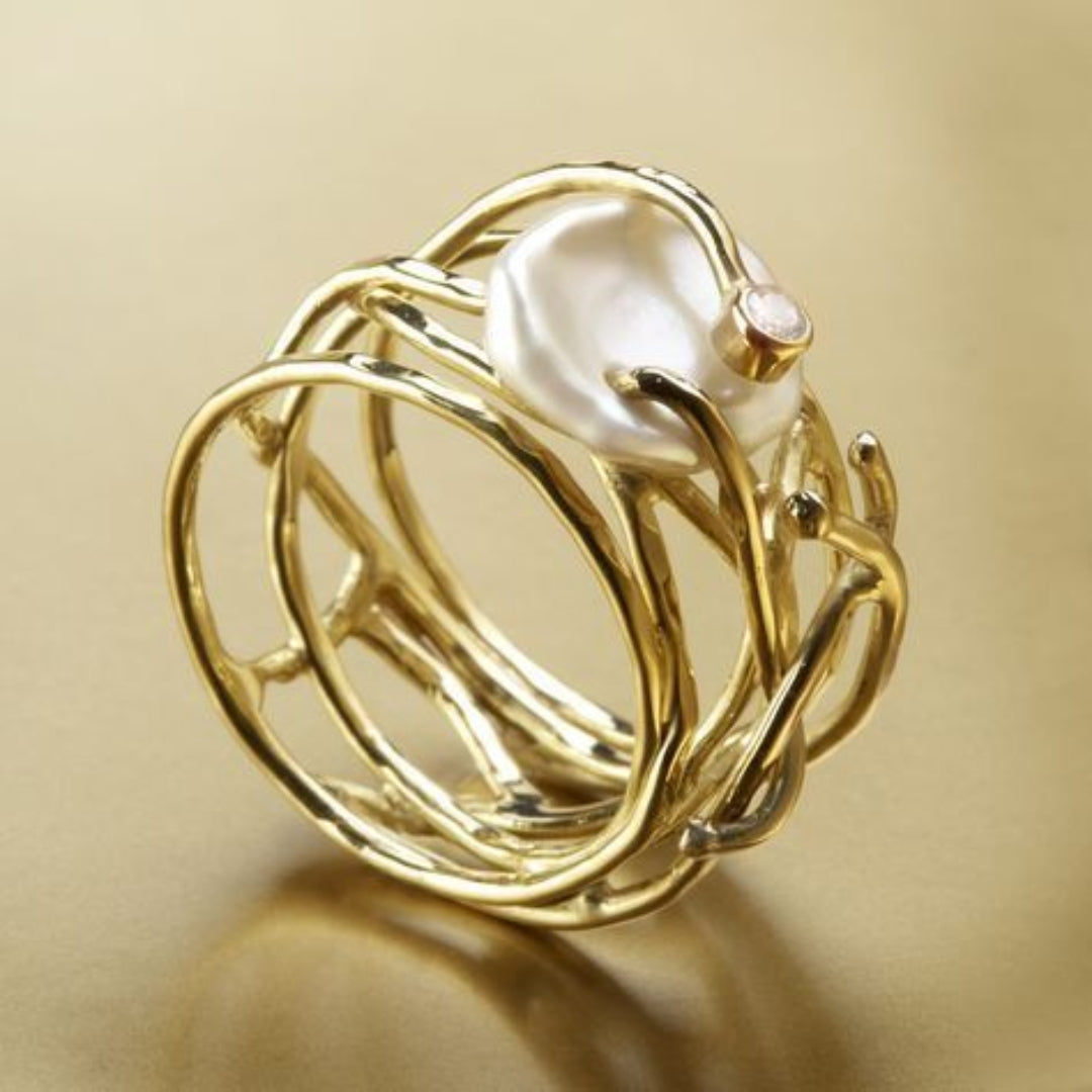 Samira - 9ct Gold Ring with Pearls