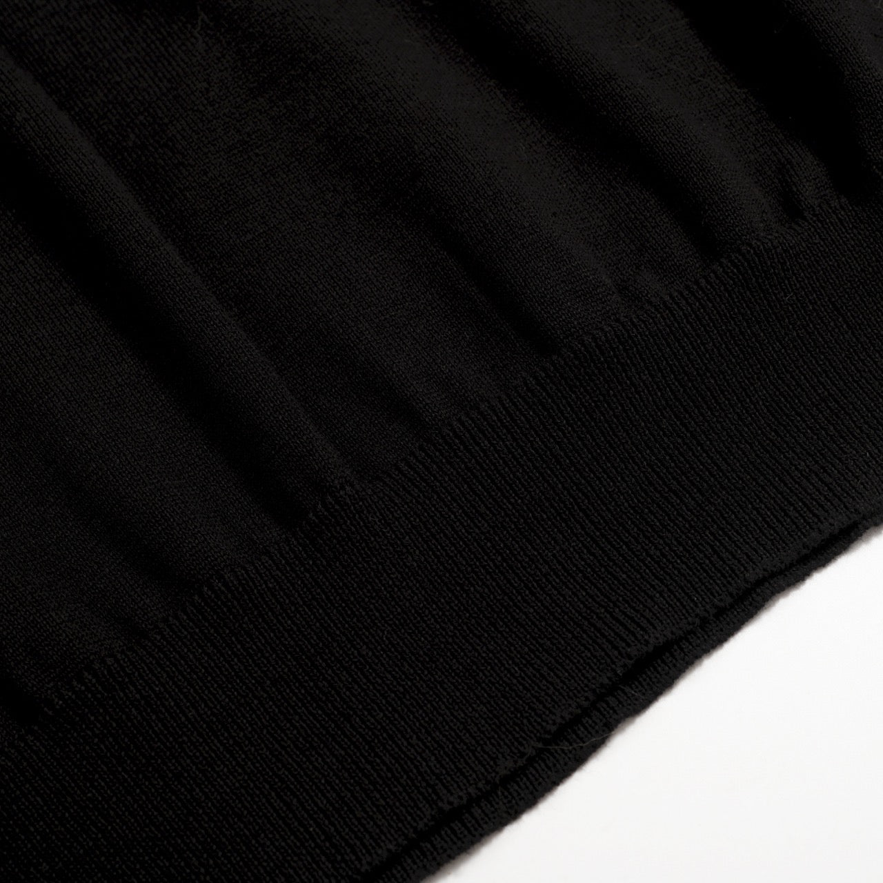 70s Black Mod Polo for Men – Retro Knitted Shirt with Contrast Trim