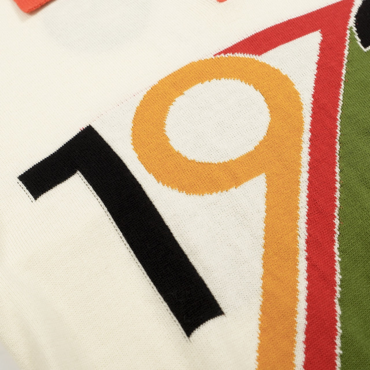 Retro Knitted Polo 1972 for Men – Vintage Graphic Top in Cream, Olive & Orange