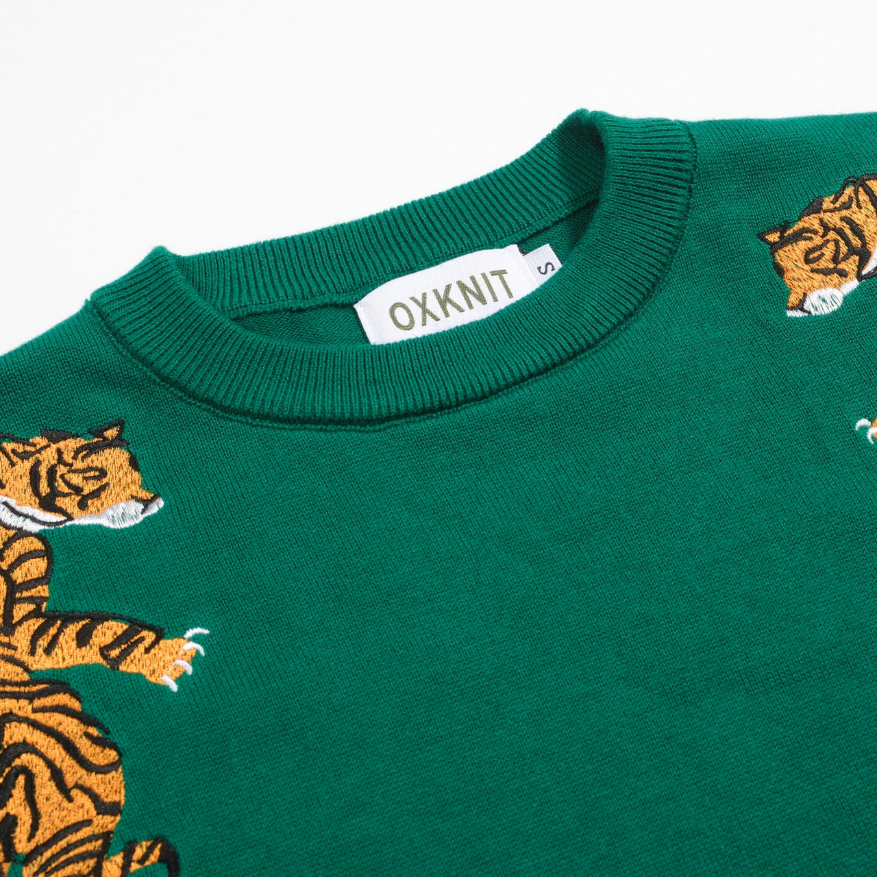 Men's Green Embroidered Retro Animal T-shirt