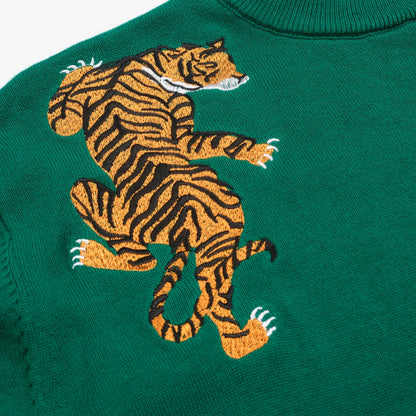 Men's Green Embroidered Retro Animal T-shirt