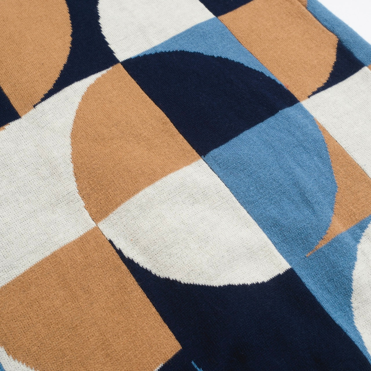 Retro Knitted Shirt for Men – Geometric Buttoned Polo in Vintage Blue