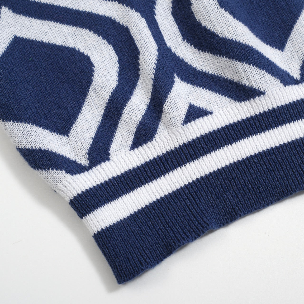 Retro Knitted Polo for Men – Vintage Blue & Geometric Button-Up