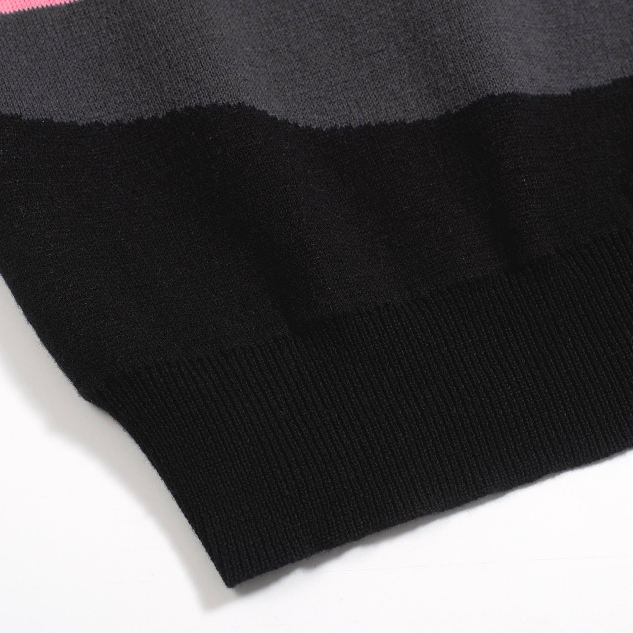 Retro Knitted Shirt for Men – Vintage Pink Button-Up Polo with Bird and Sunset Graphic