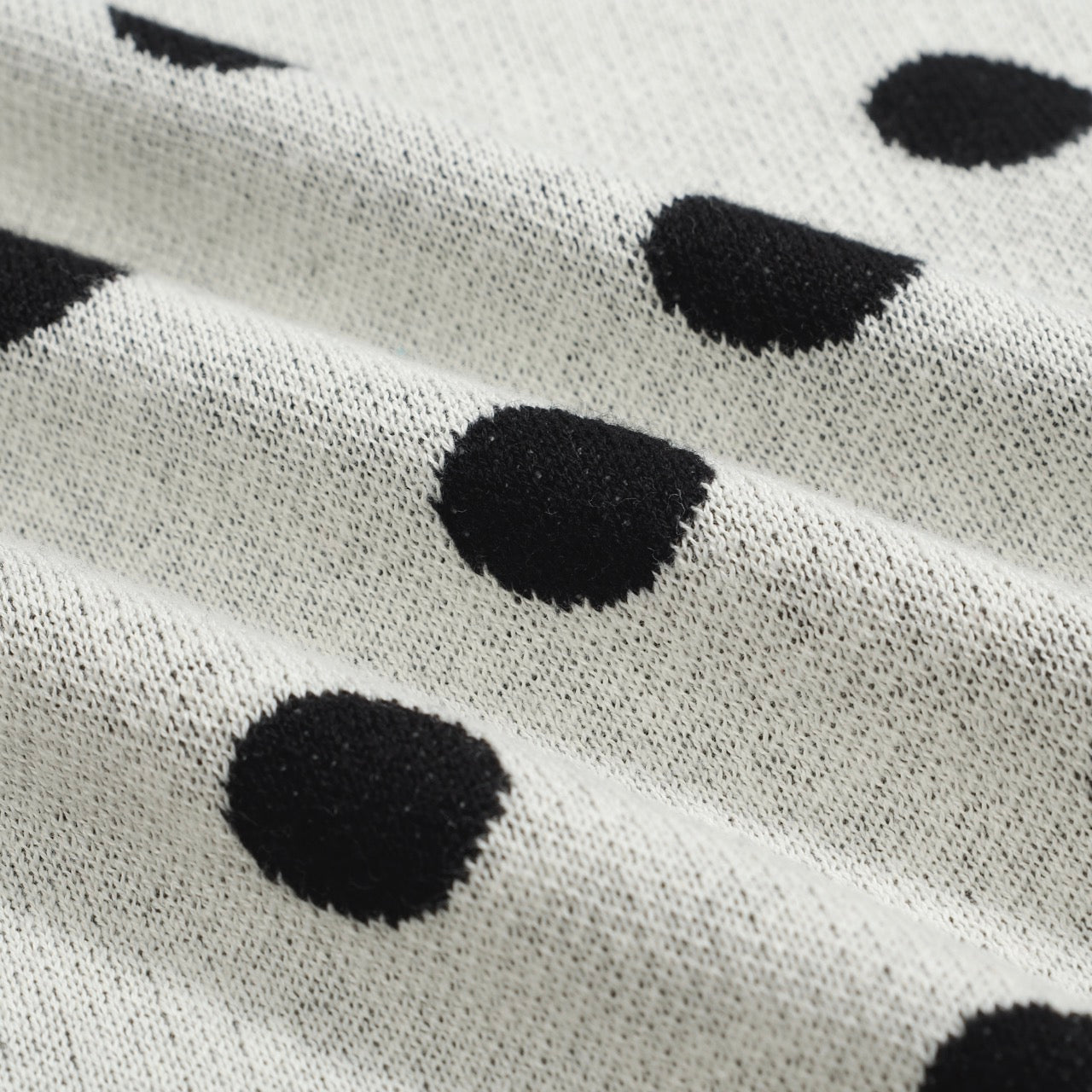 Vintage knitted cardigan with contrasting polka dots for men