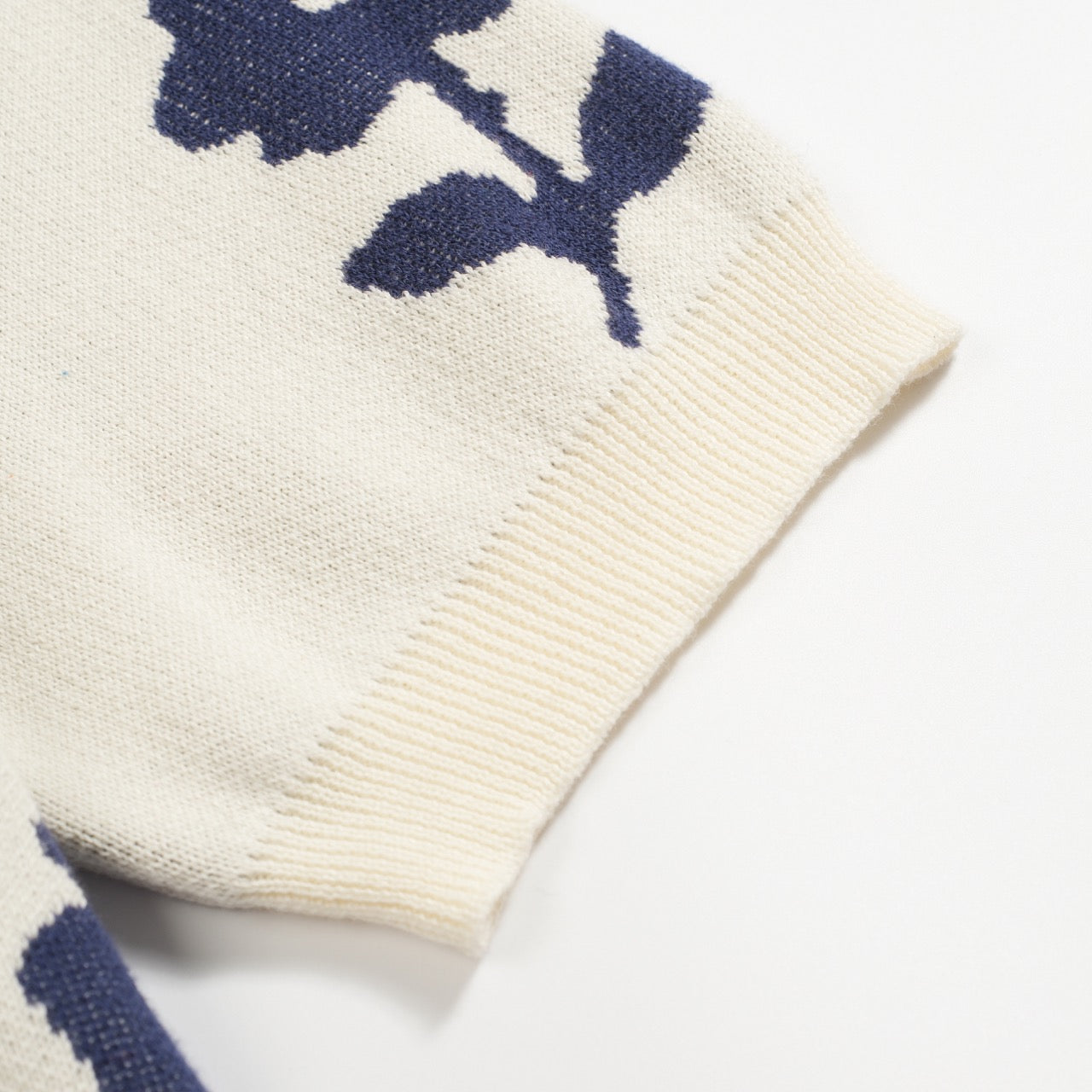 Casual Vintage White Floral Jacquard Cardigan for Men