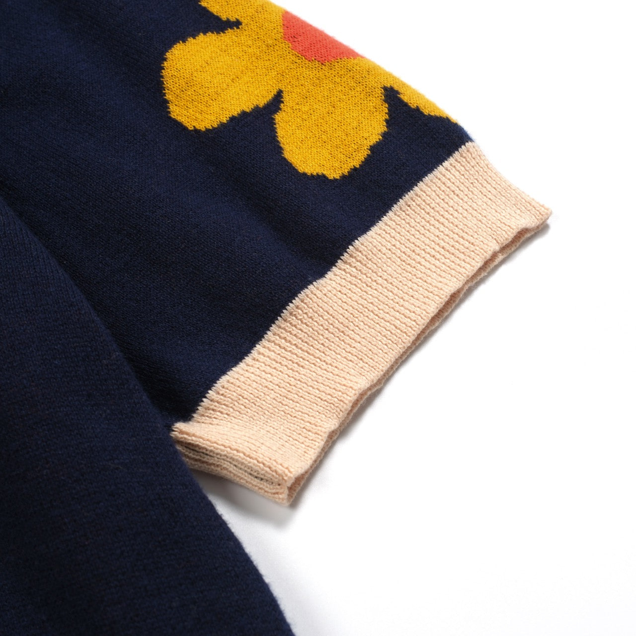 Vintage jacquard knitted V-neck floral shirt for men