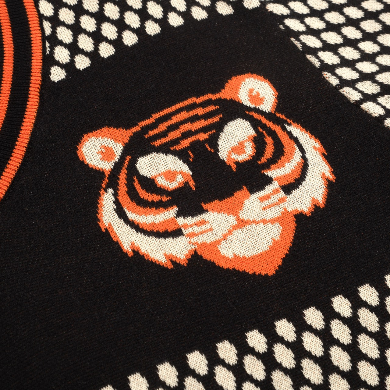 Retro Jacquard Knit V-Neck T-Shirt for Men