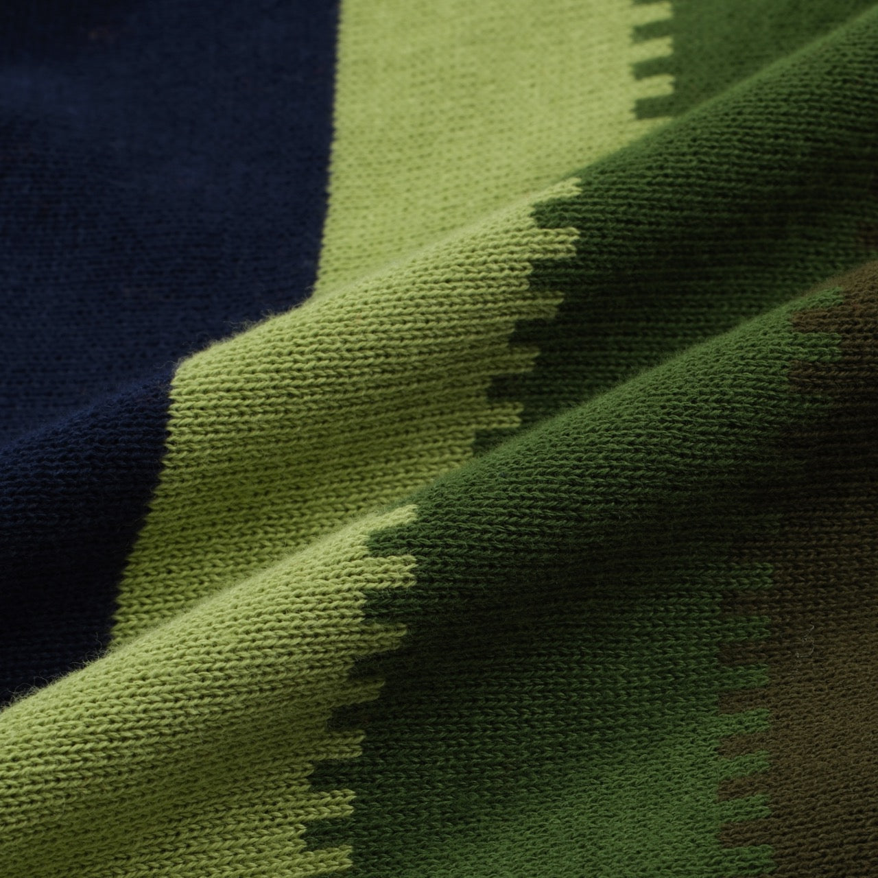 60s Gradient Stripe Knit Polo for Men – Short Sleeve Shirt with Vertical Panel