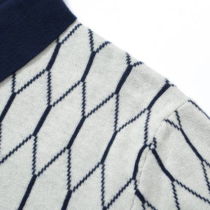 Geometric Knit Polo Mod from the 60s for Men – Retro Diamond Pattern with Navy Trim