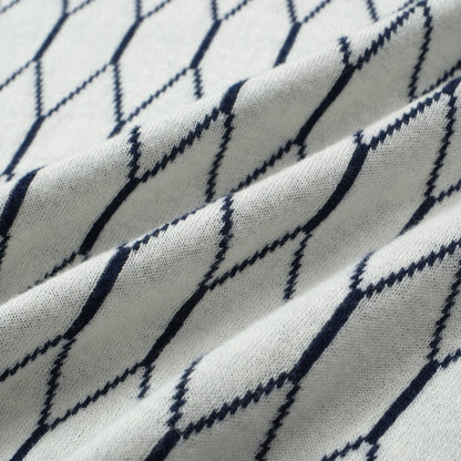 Geometric Knit Polo Mod from the 60s for Men – Retro Diamond Pattern with Navy Trim