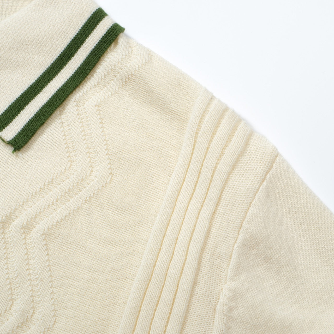 Cream Knitted Polo for Men with Green Trim – 1960s Mod Vintage Style