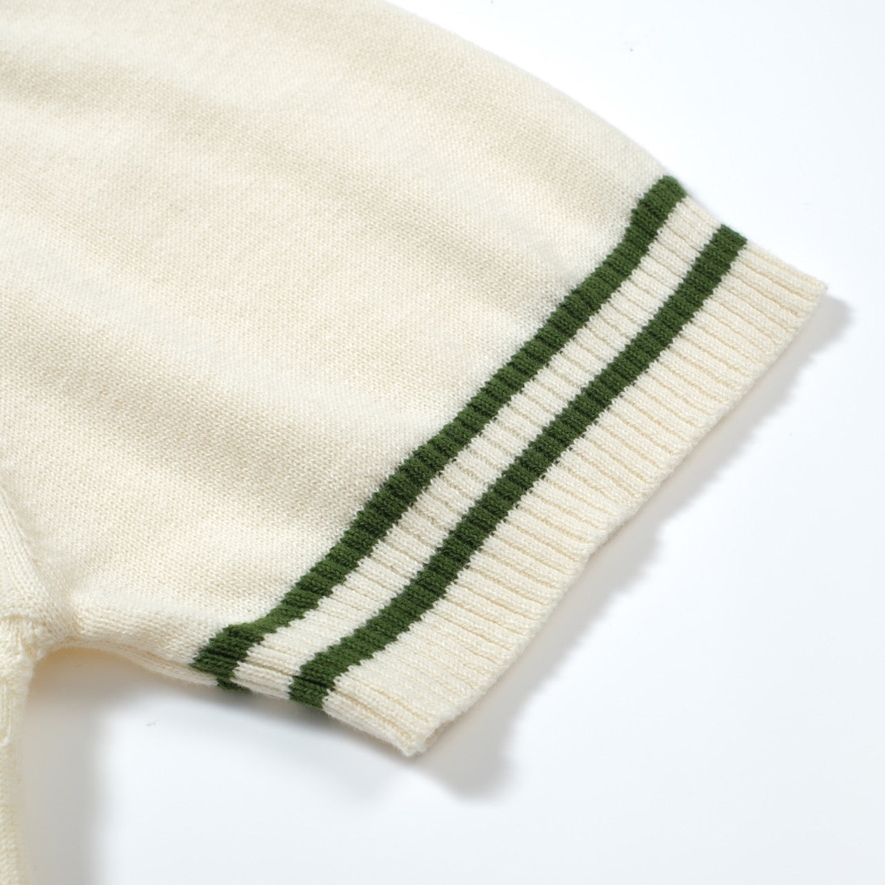 Cream Knitted Polo for Men with Green Trim – 1960s Mod Vintage Style