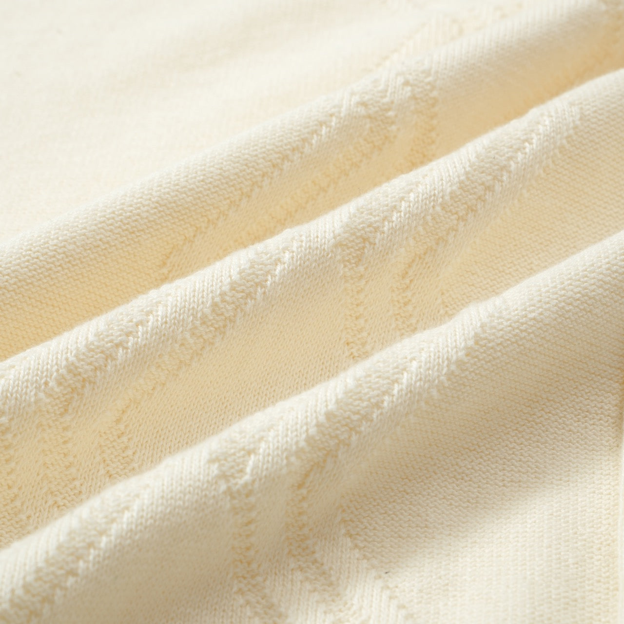 Cream Knitted Polo for Men with Green Trim – 1960s Mod Vintage Style