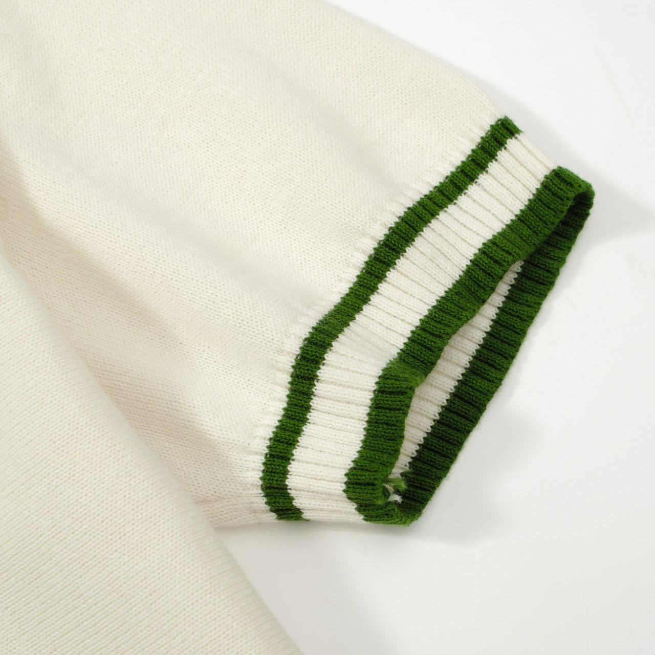 Cream mesh t-shirt for men with green stripes – 1970s Mod racing style