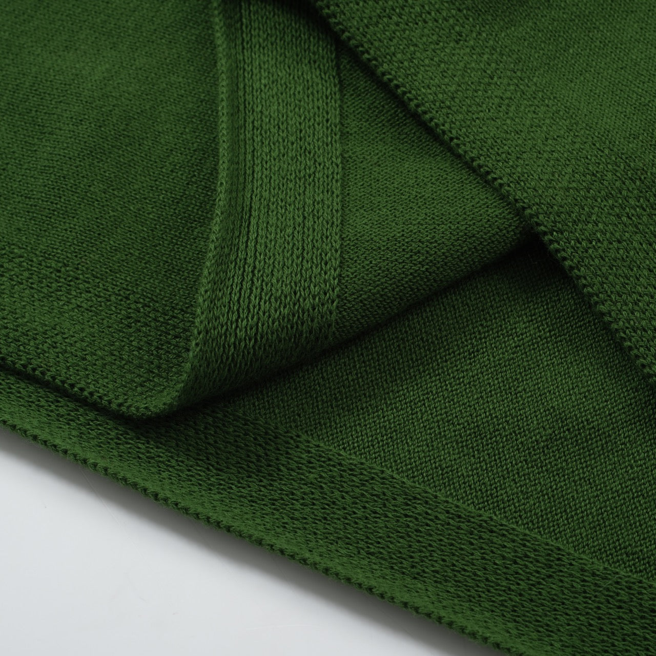 1970s Green Knitted T-shirt for Men – Retro Style with White Racing Stripe