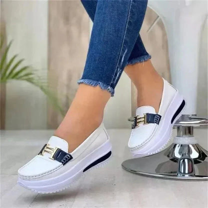 Pat | Streamlined Orthopaedic Shoes
