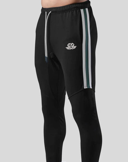 Core V3 Jogging Trousers for Men