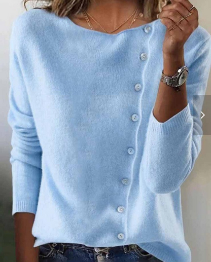Iya | Chic Knit with Buttons