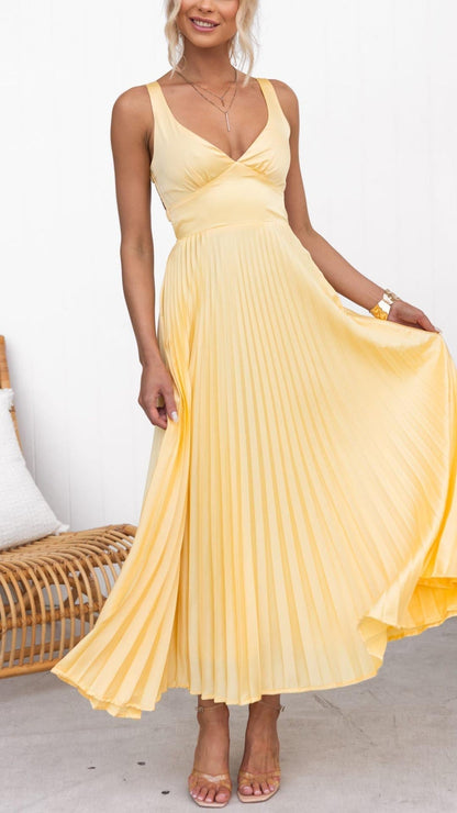 Lynne™ | Long Pleated Dress with V-Neck