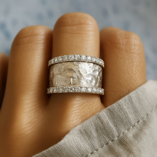 VINTAGE SILVER ZIRCONIUM RING