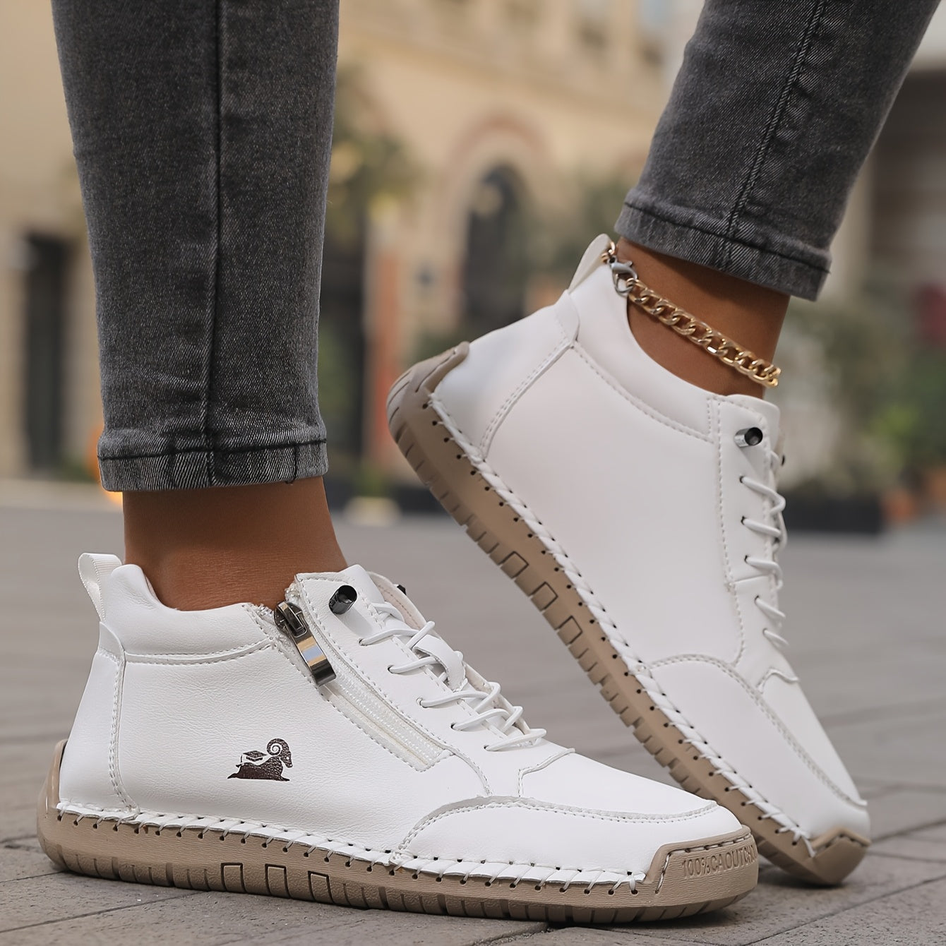 White / 44