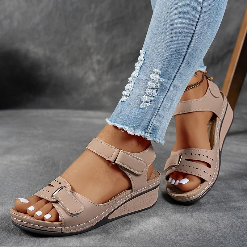 Cynthia | Streamlined Orthopaedic Sandals