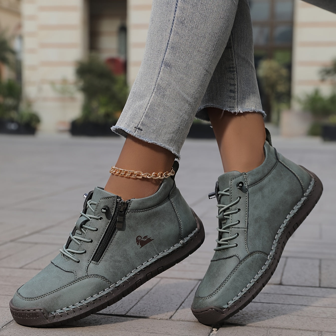 Green / 44